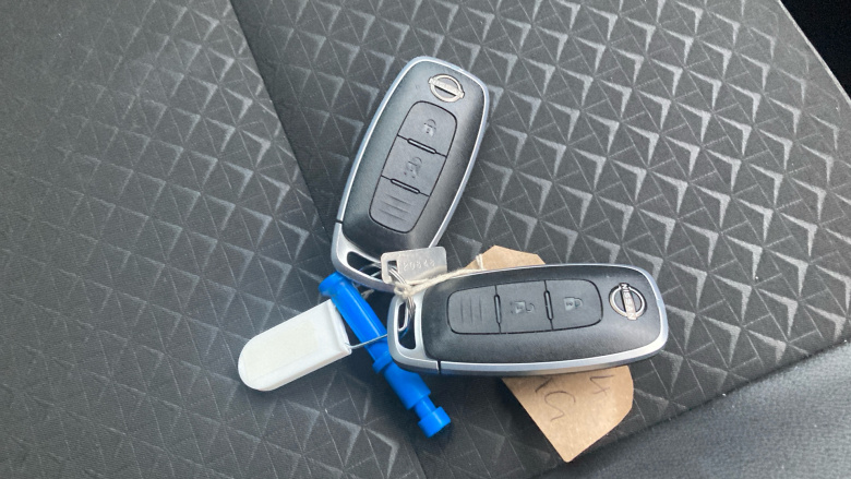 Nissan Juke 1.0 DiG-T N-Connecta 5dr Petrol Hatchback